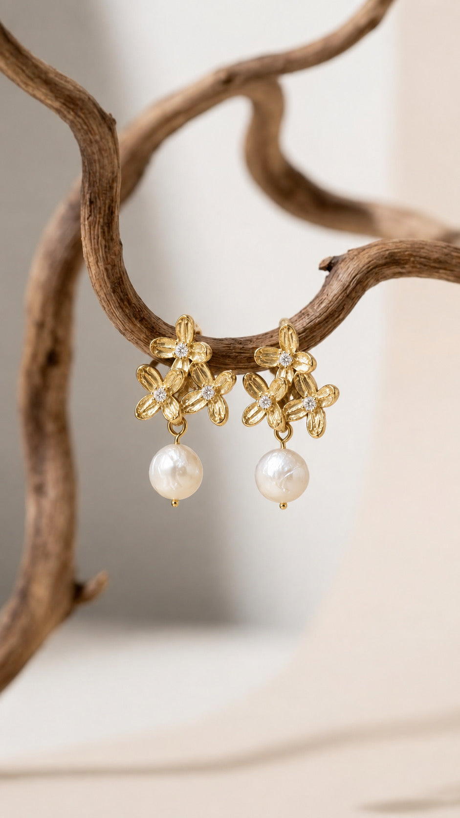 Bahraini Pearl drop earrings