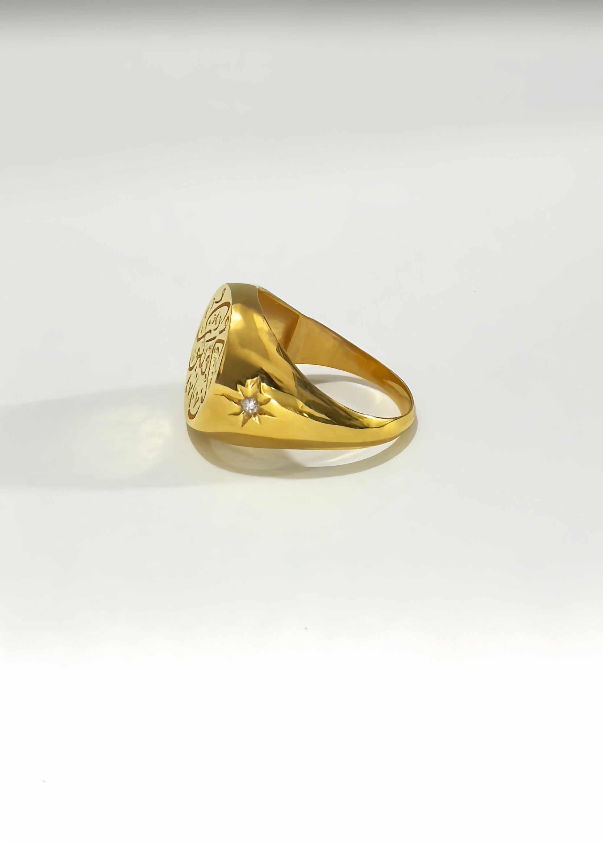 كن فيكون pinky ring