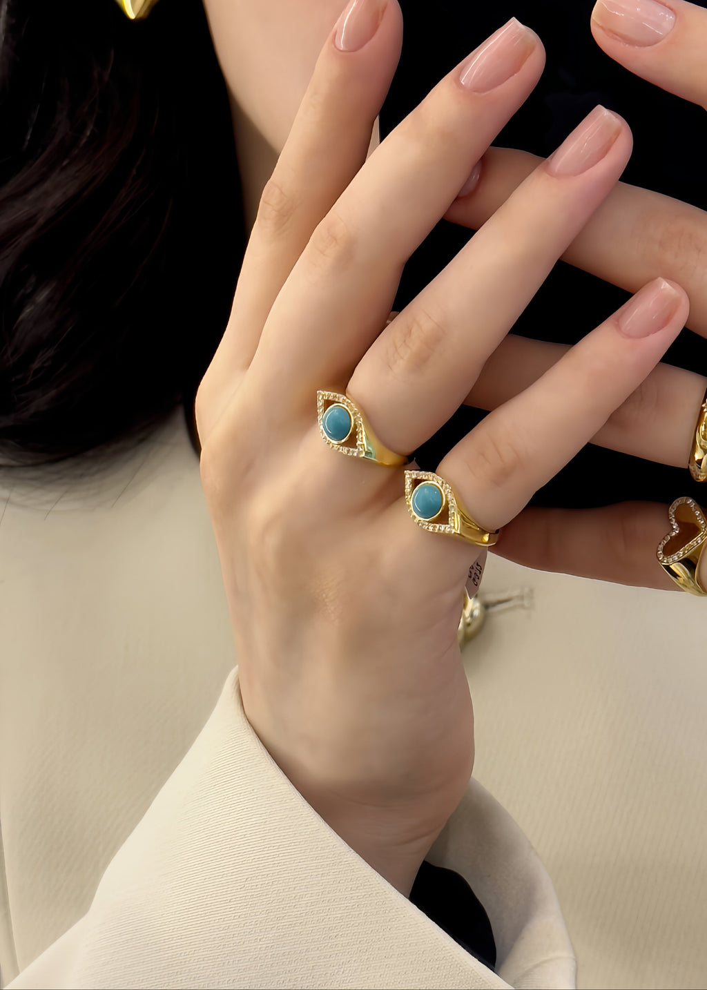 Eye pinky ring