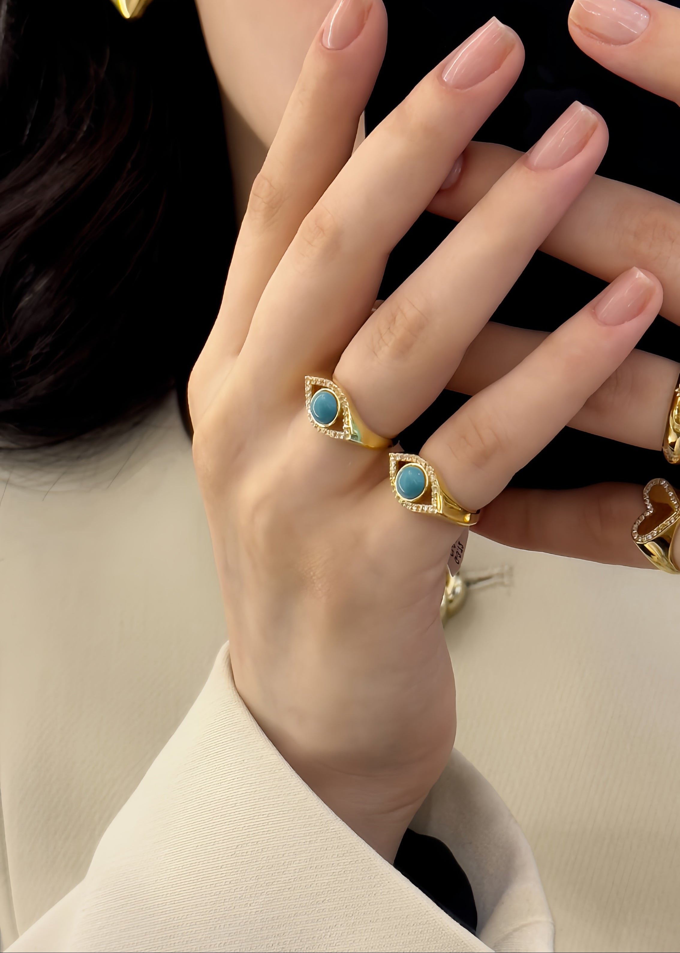 Eye pinky ring