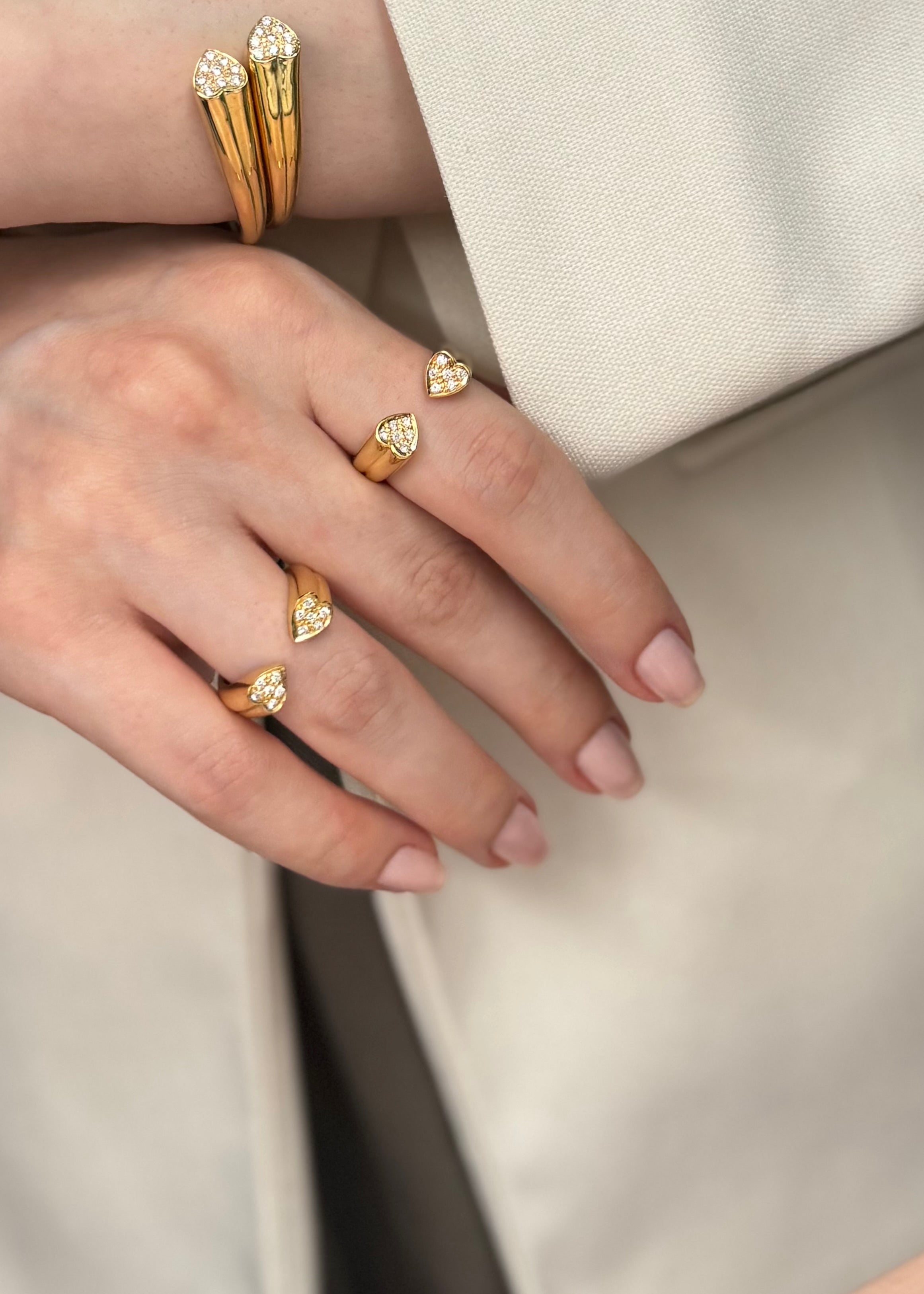 Double heart ring